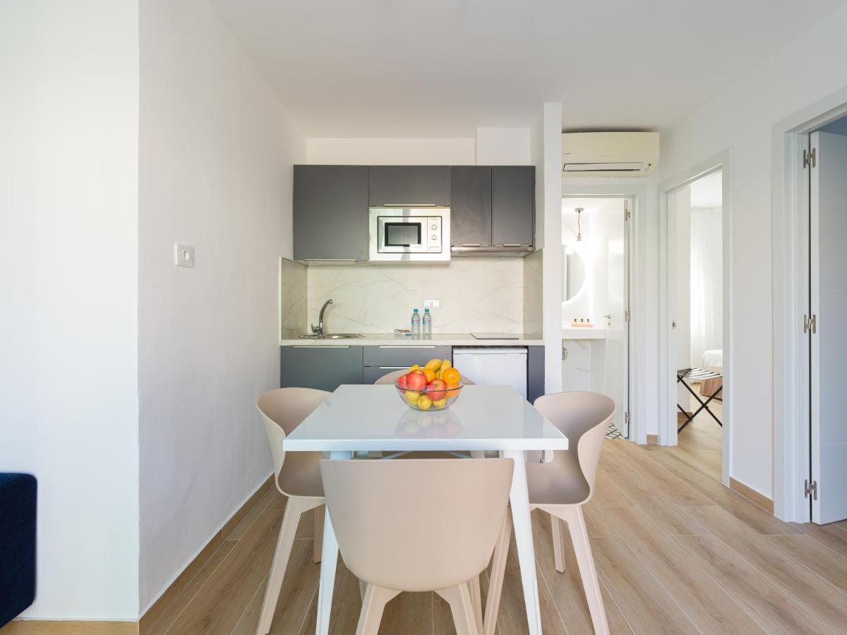 Moderno Con Piscina En Apartamento