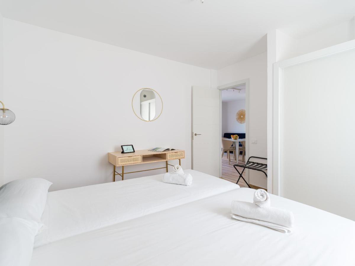 Homeforguest Moderno Con Piscina En Apartment
